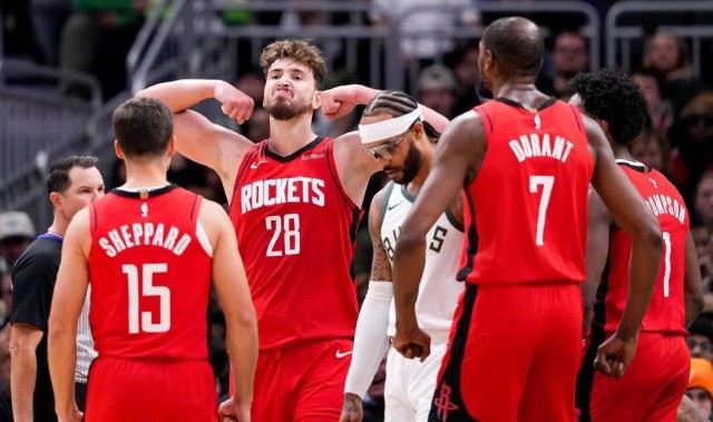 乐鱼体育APP下载-火箭捡宝？5场25记三分，拿新秀合同！21岁后卫变范乔丹最佳替补