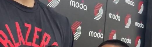 乐鱼在线开户平台-开拓者惹怒中国球迷！小杨受伤坐飞机却不让上，带伤下放没法打球